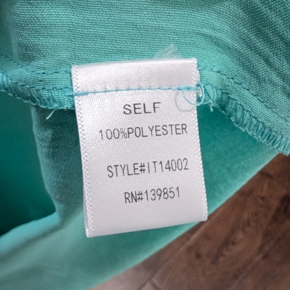 Oddy Blouse - Picture 4 of 4